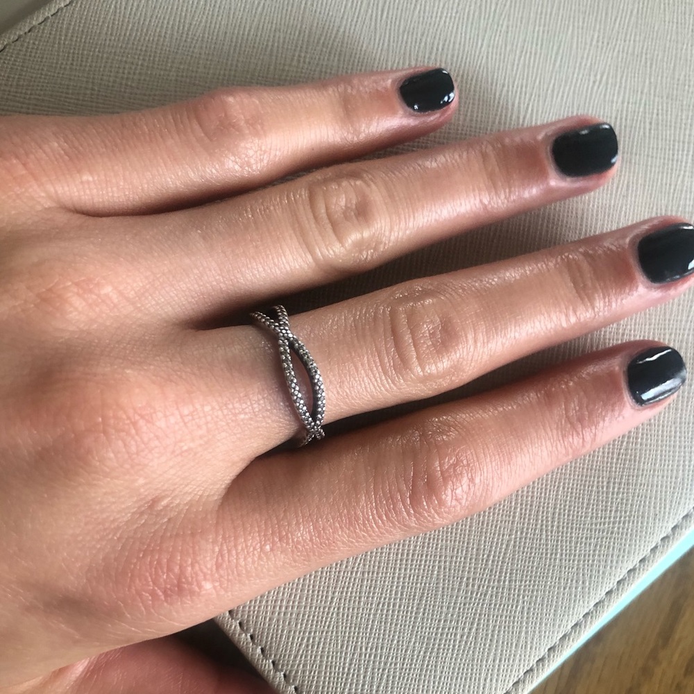 PANDORA Crossing Bands Ring